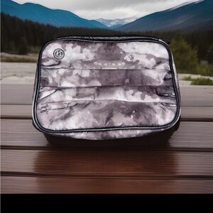 Lululemon 1 Piece Gym Essentials Kit Gray Black Toiletry Makeup Travel Bag